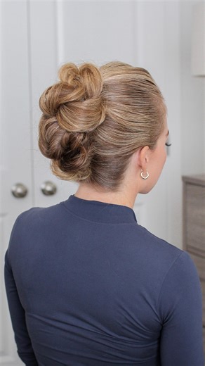 When topsy tails do all the heavy lifting 😌 Messy, pulled-through, and kind of obsessed with how this mohawk updo turned out. Yay or nah? | Missy Sue Blog