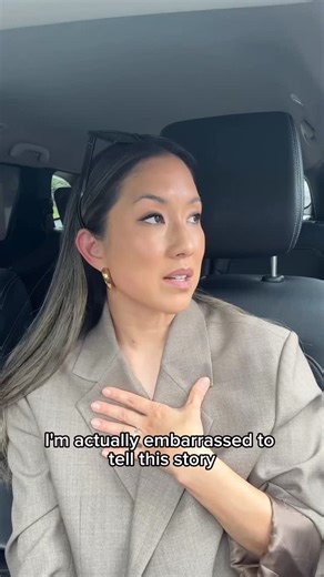 Sarah Davidson (Holloway) on Instagram: "You literally couldn’t write this stuff 😂 Luckily for me and my single brain cell, @officeworks Same Day Printing is here to carry us through events season! Off to a party and forgot the gift? Print one on the way and grab a frame while you’re at it. Off to a Christmas party and don’t have business cards? Print some on the way so you can network up a storm. Hosting an event and forgot the menu cards? Print some at Officeworks so the table scape is