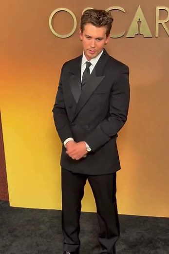 BREAKING!🚨 AUSTIN BUTLER arrival at the 16th Governors Awards Red Carpet! November 16th, LA! 🎥 Credits to the Owners! Austin Butler #16THGOVERNORSAWARDS The Academy #reelsviralシ #reelsvideoシ | Ana Paula Sousa