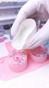 Resin Bead Name Keychains 🫰🩷 #resinsmallbusiness #resincreate #resinwithme #resinforbeginners #resinhacks #resintips #resinkeychain #handmade #gifts #smallbusinessownerlife #resinkeychains #gift #christmastime #christmas2025 | Ejoy's Art Space