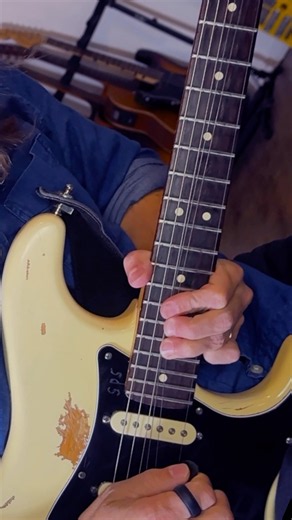 Clean Tone Blues Guitar Solo | C# Minor Licks 🎸