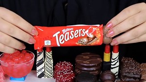 231K views · 5.6K reactions | ASMR RED VELVET CAKE POPS, EDIBLE CHOCOLATE LIPSTICKS, MALTESERS CHOCOLATE, POPPING BOBA, ICE BAR | Kim&Liz ASMR | Facebook