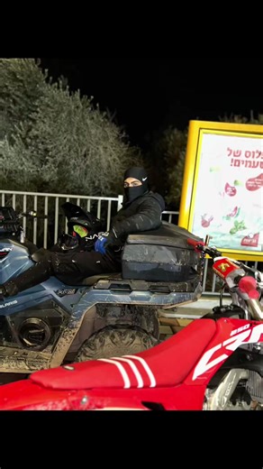 لحظات شجن وتأمل في حال الغياب