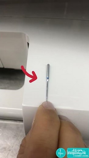 Posición correcta de la aguja en la maquina de coser domestica
