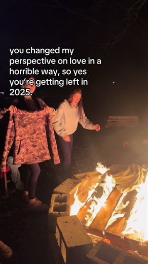 why it lowk look like i ain’t got eyebrows#fyp #real #greenscreenvideo | lady with eyebrows