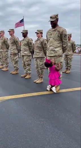 “Even in Uniform… He’s Just a Dad ❤️😭” #army #military #airforce #baby #cute #militarylife