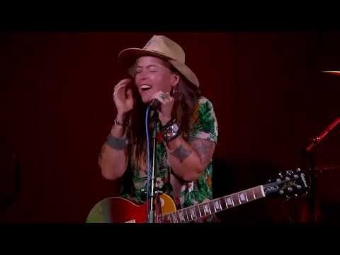 GIVE IT ALL LIVE - Lady Gang Music