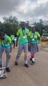 Les élèves du TASSAH COMPREHENSIVE SECONDARY AND HIGH SCHOOL ont repoussé les limites de la créativité. Ils ont conçu un robot capable de ramasser des balles avec précision, un projet ingénieux qui leur a permis de représenter fièrement le Cameroun lors d’une compétition internationale au Panama. Un travail d’équipe, des semaines d’efforts… et au bout de l’aventure : la médaille d’or. Une victoire qui met en lumière le talent, l’intelligence et la détermination de ces jeunes inventeurs Camerouna