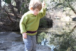Easy Toddler Pullover - 3 Ways - v e r y p i n k . c o m - knitting patterns and video tutorials