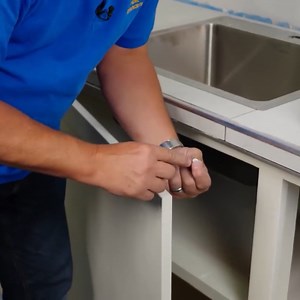 Installing kitchen cabinets is precision work, so here's a list of tricks to make sure your final product is level, plumb and square. Bonus tips: how to hang cabinets without a helper! Cheers! | Home RenoVision DIY