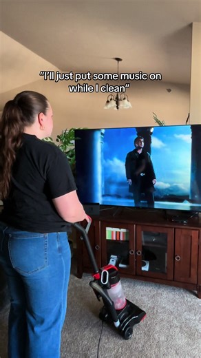 Cleaning Motivation with Dayseeker's Music