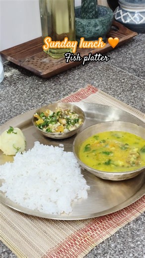 🍛#assamesefood #assamesecuisine #metime #dinner #livingalone #fishcurry #assamesesong #zubeengarg