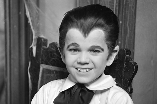 Actor Who Played Eddie Munster Testifies At Murder Trial And Denies Any Involvement | Oxygen