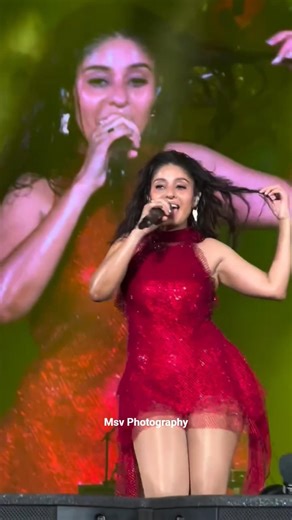 বাংলা গানে আলিপুরদুয়া রে #Sunidhi Chauhan Bengali Song Chokhe Chokhe Kotha Bolo Mukhe Kichu Bolo Na