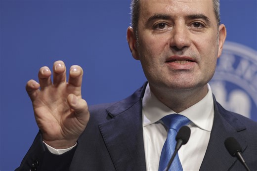 VIDEO Ministrul Finanțelor anunță că România a încheiat anul cu un deficit bugetar sub cel prognozat: Nu luăm în calcul creșterea cotei standard de TVA ori la HoReCa în 2026 - HotNews.ro