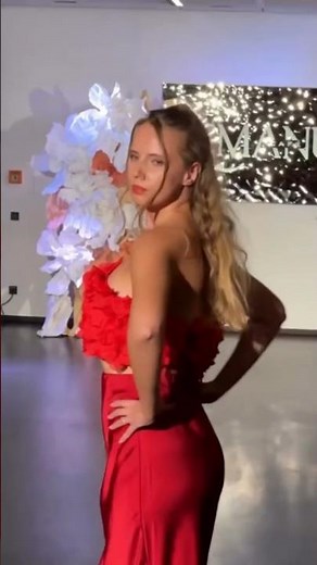 Runways models cat walking.🔥🔥🔥 #catwalk #runwaymodel #fypシ