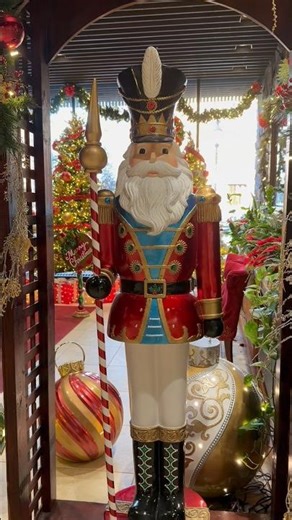 Come with us for a date in downtown Anchorage, Alaska. 📍Glacier Brewhouse & Hotel Captain Cook