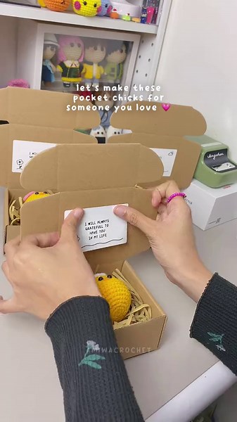 Crochet Your Own Pocket Chicks – A Cute & Giftable Free Pattern