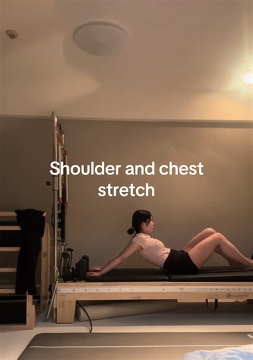 #ヨガ#yoga#ピラティス#ストレッチ#筋トレ#ダイエット#姿勢改善#解剖学#Pilates #おすすめにのりたい #運動 #エクササイズ #motion#exercise 動画の動作の説明や、具体的にどのようなエクササイズなのかはLIVEで話すことが多いです。 お時間が合えば、ぜひご参加ください。