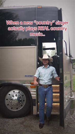 Outdated Alex Key hope yall like it Keep bringing real country music back #countrymusic #realcountry #90scountry #classiccountry #country