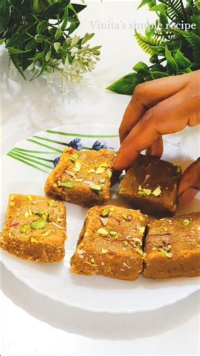 होली स्पेशल आसान चना दाल बर्फी रेसिपी |#चनादालबर्फी #Holispecial #easysweetrecipe #ytshort #food