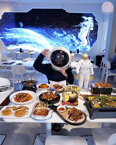 111K views · 376 reactions | Space-Themed restaurant with Galaxy Dining & Astronauts ‍ | SingaporeBeauty | Facebook