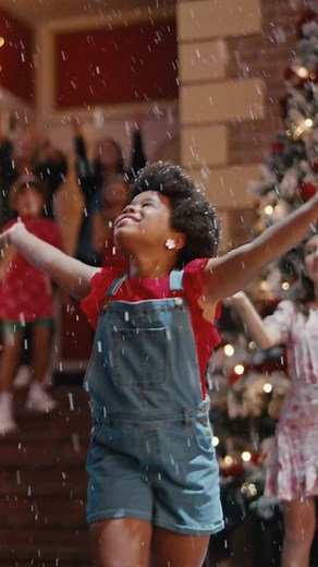 Celebrate Joy to the World at White Christmas | Movie World Australia