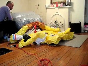 Inflatable Spongebob Time Lapse