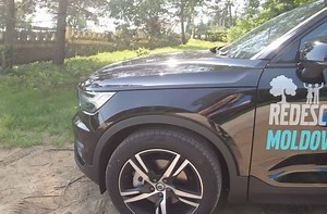 Redescopera Mănăstirea Hâncu cu Volvo XC40