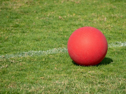 20 of the Best Backyard Games for Kids and How to Play Them