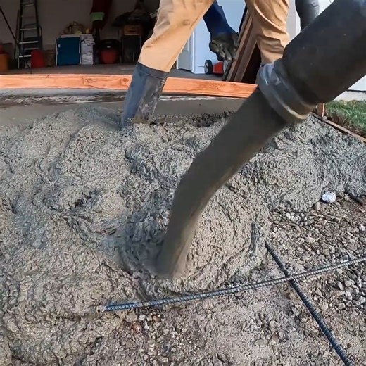 440K views · 1.5K reactions | Concrete Driveway Pouring Project | S. Saint | Facebook