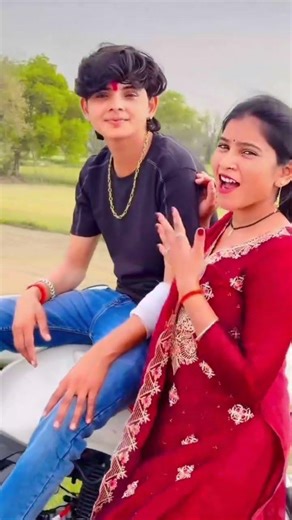 कोई कहेगा मजनू कोई कहेगा दीवाना चांद के पार ले जाना ☺️😏😌😘😘😏😘😏