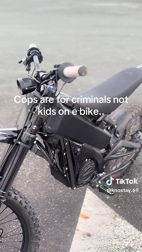 It only goes 25km #dontletthisflop #talarico #sidequest #cops #blowthisup