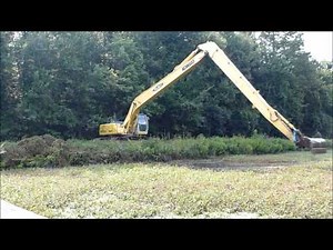 Kobelco sk250 Long Reach Excavator Dredging pt 2