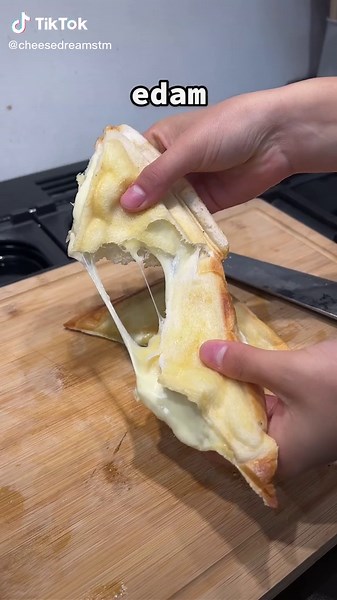 the fight for what cheese creates the best cheese pull in a cheese toastie starts back up again NOW !!! hit us with your cheese suggestions and combos, we need to find this out #cheesedreams #cheese #ukfood #learnontiktok