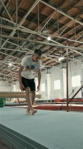 Straddle Swing 360 roll