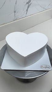 340K views · 8.2K reactions | Beautiful heart cake decorating ideas #viral #trending #shorts #reels #ytshorts #cakeideas #heartcake #heartshape #heartbroken #beautifulheartcake #bitrhdaycake #short #cakeart #video | Ajay Chef | Facebook