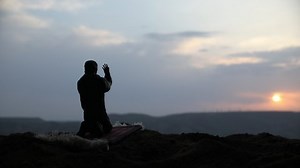 Silhouette Mosque Building On Sunset Ramadan Stock Footage Video (100% Royalty-free) 1072328111 | Shutterstock