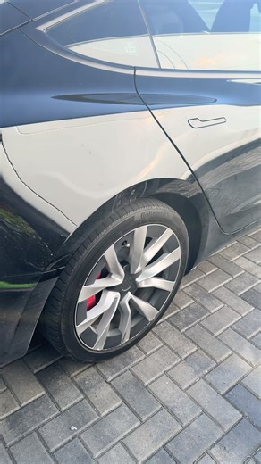 Repair on wheel for Tesla and rocker panel #autobody #collision #paint #mobilebodyshop #soflopaintz