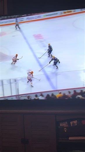 Gophers Hockey: Thrilling Lead Change Against Notre Dame