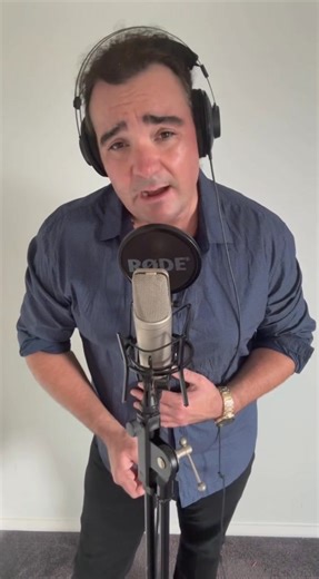 Singing Comanche (The Brave Horse) tonight 🐎 A song that tells a true story, the way country music used to. Who remembers this one by Johnny Horton? 🎙️ | Jason Owen