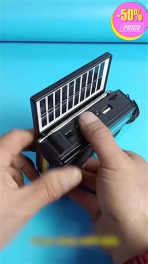 💥🏕️【Αγοράστε 1, πάρτε 1 ΔΩΡΕΑΝ】 Μείνετε συνδεδεμένοι ακόμα και χωρίς ηλεκτρικό ρεύμα - ό,τι και να συμβεί! 🔋 Ηλιακή φόρτιση, ισχυρό φως, Bluetooth και power bank σε μία συσκευή. 📡 Μπορείτε να συντονιστείτε σε μικρά, μεσαία και μεγάλα κύματα - στείλτε σήμα ακόμα και στα βουνά ή κατά τη διάρκεια διακοπής ρεύματος. 🛠️ Ένας αξιόπιστος βοηθός για κάθε σπίτι, κάμπινγκ και κατάσταση έκτακτης ανάγκης. ✅ Πληρωμή κατά την παραλαβή👇 | Faschool-market