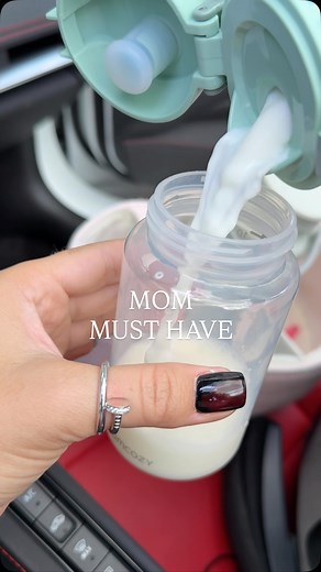 1.4K views · 202K reactions | Mom travel must-have - Momcozy Portable Milk Warmer + Breast Milk Cooler✈️ ✔️Warm milk in 3 minutes ✔️Keep it fresh for hours ✔️Compact, stylish, and mom-approved #momhack #bottlewarmer #momcozy #cooler #LifeHack @momcozy | Awesome motherhood | Facebook