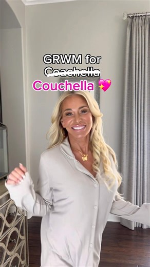 VIP access to my couch all weekend long. 💖 #coachella #chella #coachella2026 #justinbieber