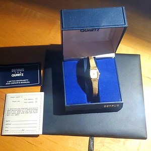 Benrus, Vintage  Quartz Ladies Watch vintage goldtone quartz