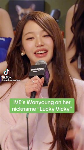 what face did you expect her to make while being interviewed? you people need to understand how professional behaviour is acted upon, since wonyoung always puts that first. and if she's being more expressive yall will call her pick me instead ffs