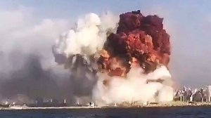 Qué se sabe de la espectacular explosión ocurrida en el puerto de Beirut este martes
