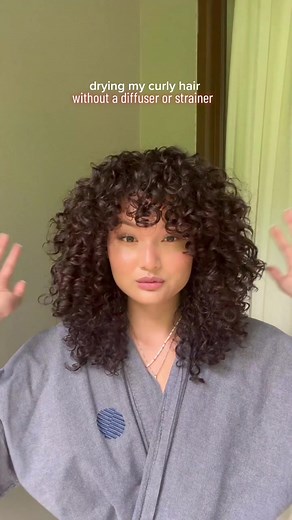 How to Dry Short Curly Hair Without a Diffuser