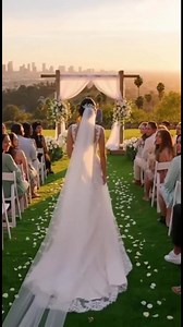 Surprise de Mariage: Corbeau! Un corbeau rend le mariage mémorable. Generated using Kling AI . . . (À des fins de divertissement uniquement. Consulter des professionnels si des conseils sur les activités sont présentés. Aucune affiliation à une marque n'est implicite si elle est représentée. Si le contenu s'inspire d'événements réels, des adaptations créatives peuvent être incluses. Le contenu peut inclure des images publiques.) | Fabiosa Animation