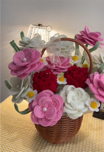 Velvet Wire Flowers Handmade pipe cleaner flower bouquet chenille stems pipe cleaners kawat bulu dawai bulu #bungakawatbulu #bunga #ดอกไม้จากลวดกํามะหยี่ #chenillestemsflowers #pipeflowers